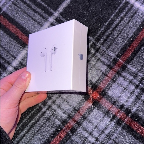 Apple AirPods Wireless Earbuds